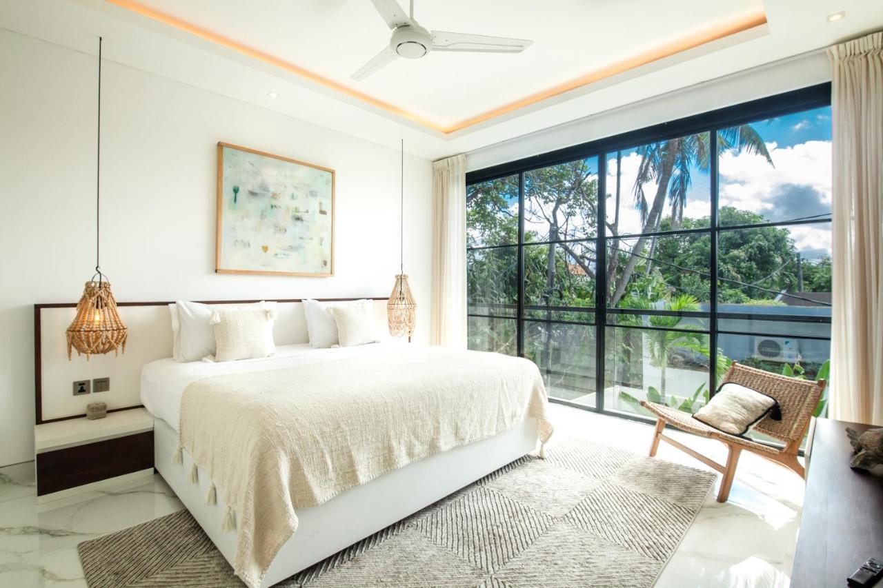 Luxury Villa Devina I Seminyak I Yoga & Gym エクステリア 写真