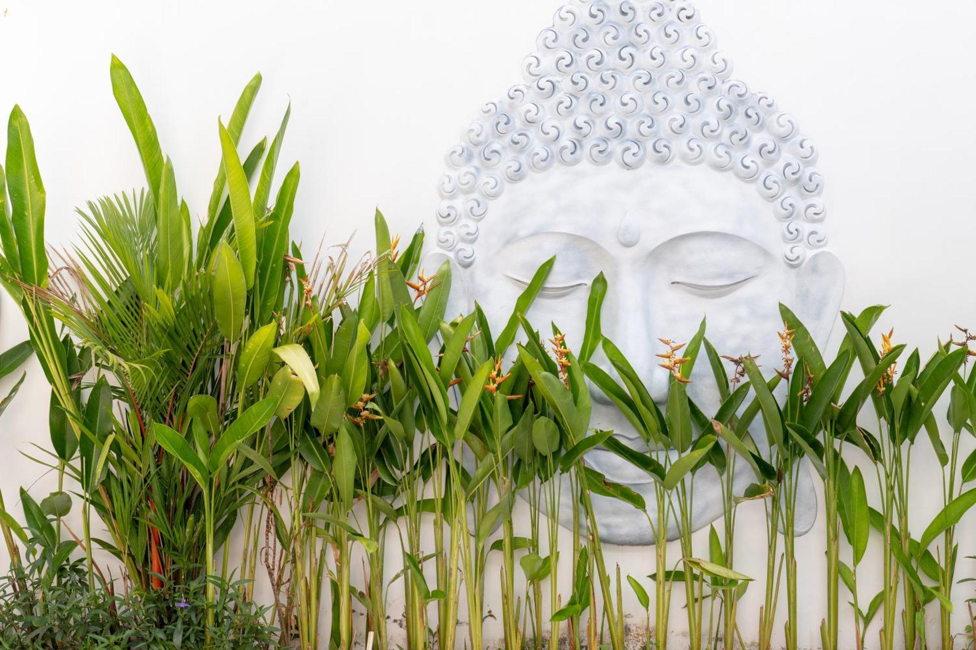Luxury Villa Devina I Seminyak I Yoga & Gym エクステリア 写真