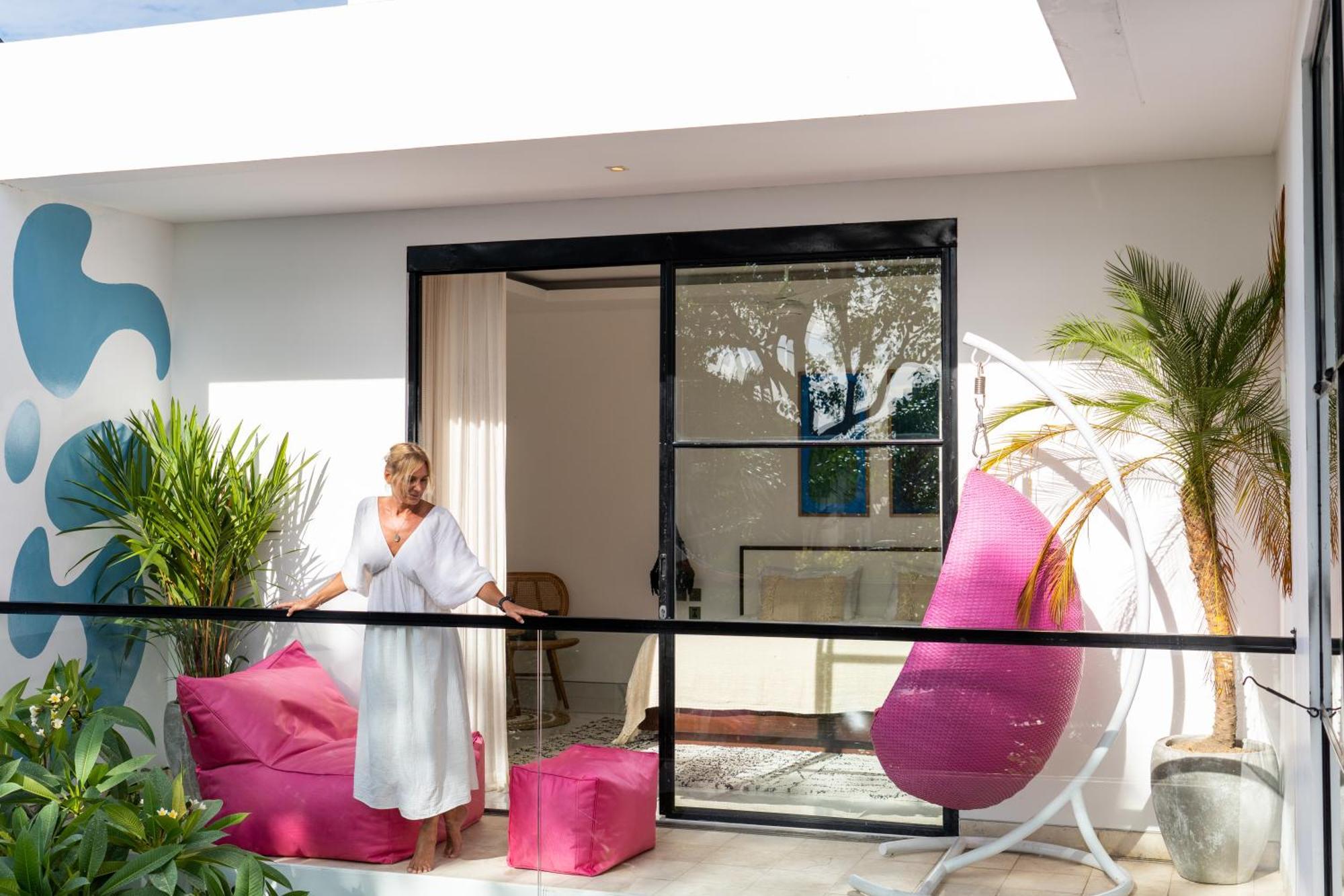 Luxury Villa Devina I Seminyak I Yoga & Gym エクステリア 写真